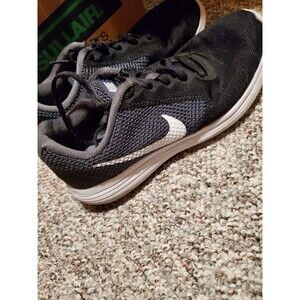 Size 7 - Nike Revolution 3 Black White